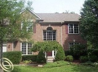 28294 Secluded Ln, Farmington Hills, MI 48331
