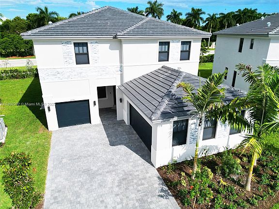 2nd image of 4557 SW 173rd Ave #4577