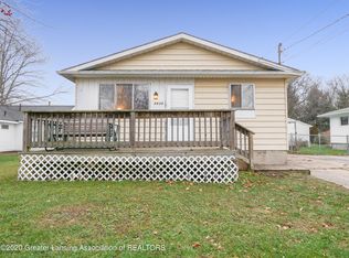 5830 Pheasant Ave, Lansing, MI 48911