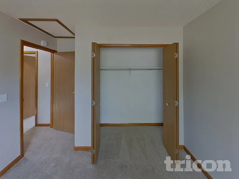1040 Catherwood Dr — Photo 13