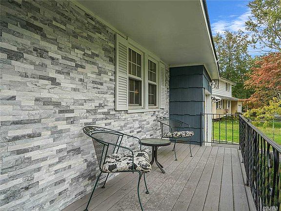 3rd image of 36 Grady Ln