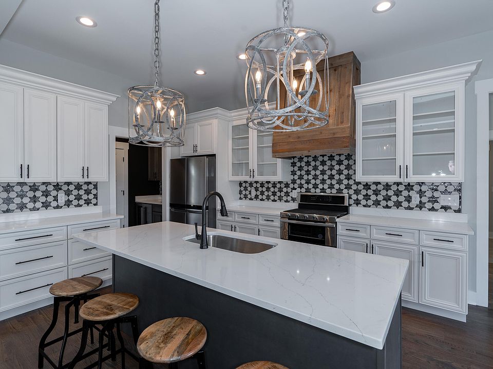 8124 Holly Crest Dr, Chattanooga, TN 37421 Zillow