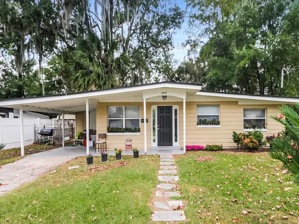 3018 Carrevero Dr W, Jacksonville, FL 32216