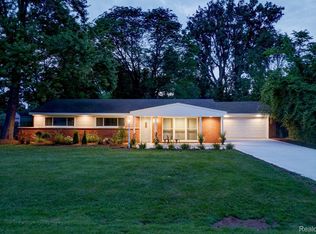 2588 Littletell Ave, West Bloomfield, MI