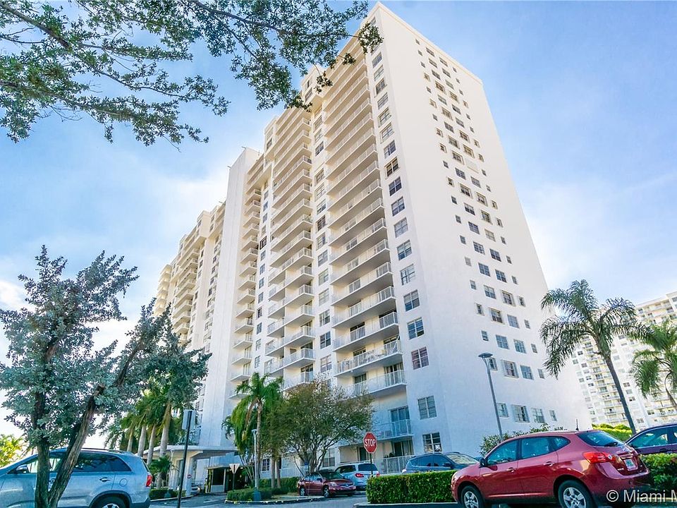 1st image of 2851 NE 183rd St APT 1706E