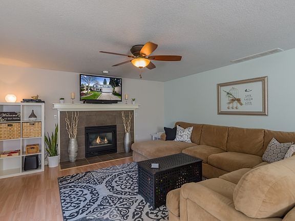 3rd image of 8101 NE 144th Ave