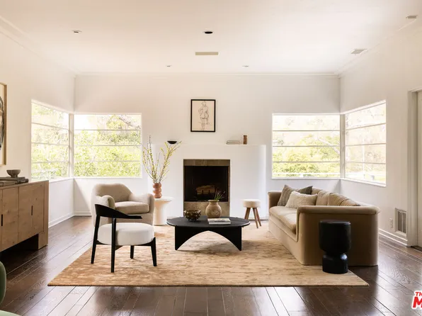 2510 Park Oak Dr, Los Angeles, CA 90068