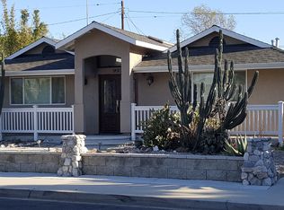 993 Oak St, Costa Mesa, CA 92627