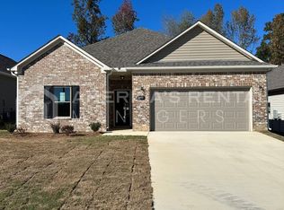 3777 Seaside Sparrow Cir, Bessemer, AL 35022