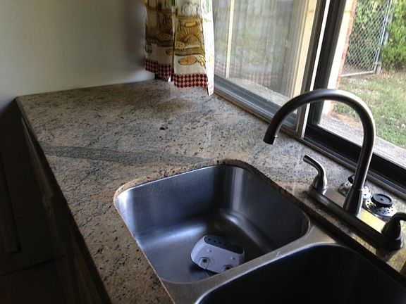 4th image of 2600 Catalina Way