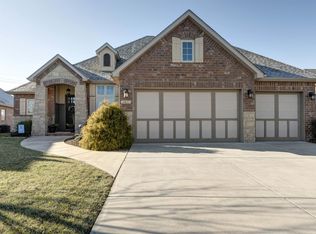 1411 N Wicklow Rd, Nixa, MO 65714