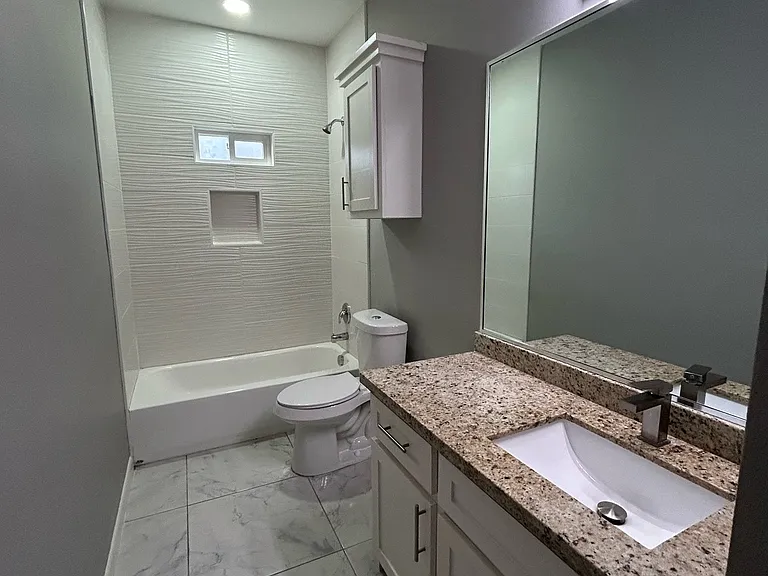 1018 N Abbey Ave #3 — Photo 10