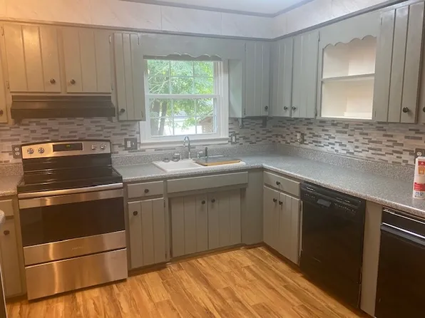384 Stallion Rd, Inman, SC