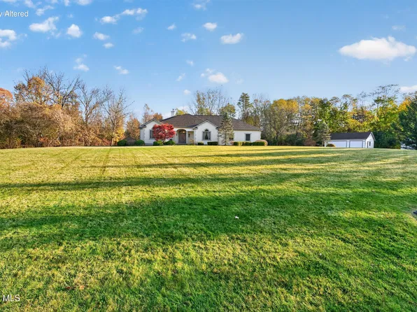 3 Hunter Hill Road, Ballston Lake, NY 12019