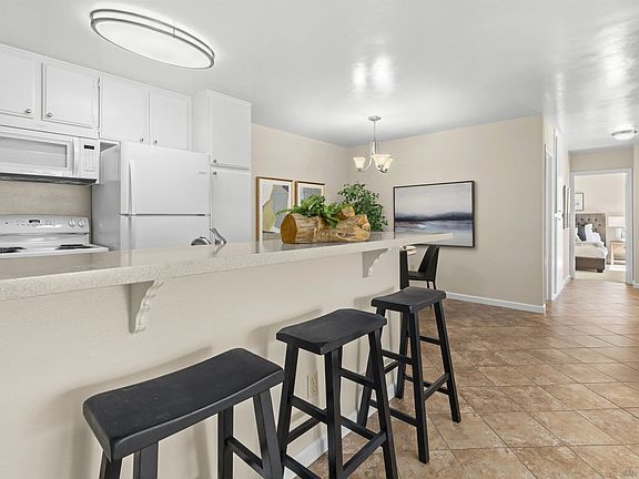 5th image of 3583 Ruffin Rd Unit 210