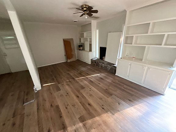 3rd image of 131 Estates Ct