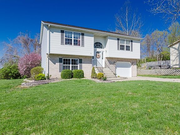 2nd image of 33 Williamsburg Ln