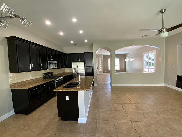 6204 E Phelps Rd — Photo 4