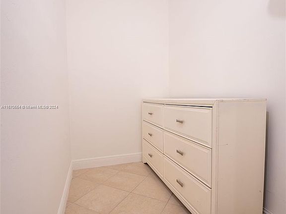 5th image of 815 Middle River Dr APT 115