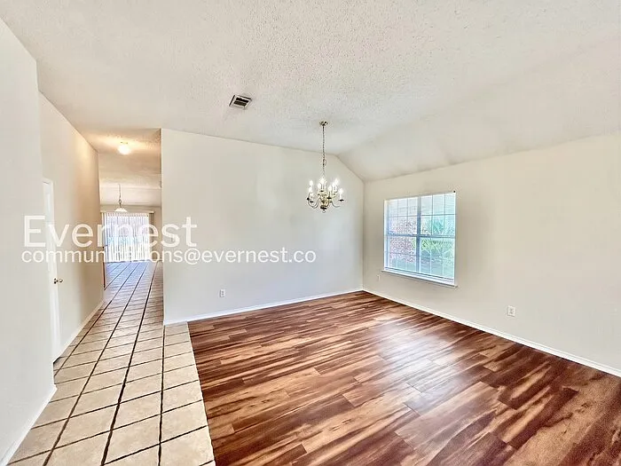 7912 Boylston Dr — Photo 7