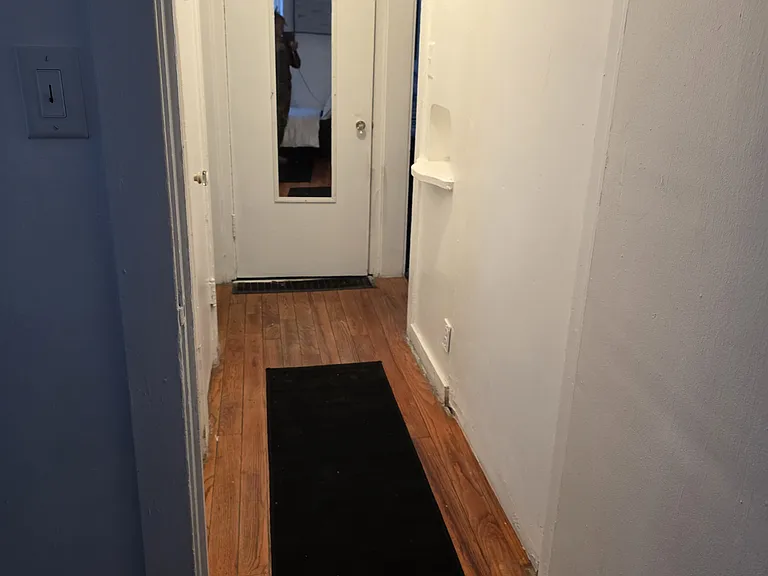 443 Agnes St — Photo 20