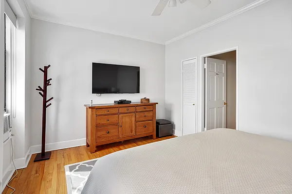 Sold by Compass | media 9