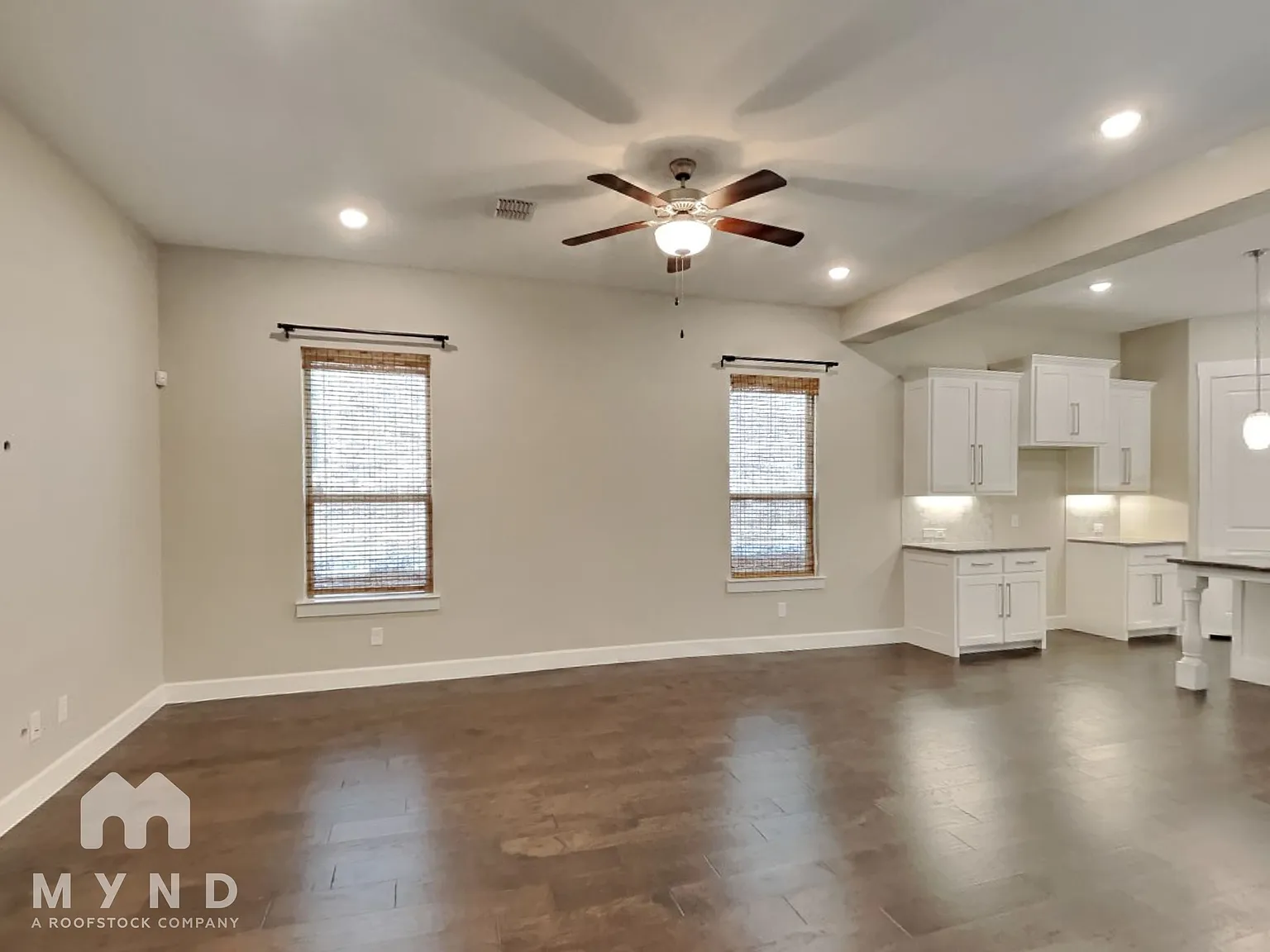 3 bed, 3.5 bath, 3088 sqft, $3,635 — Photo 3