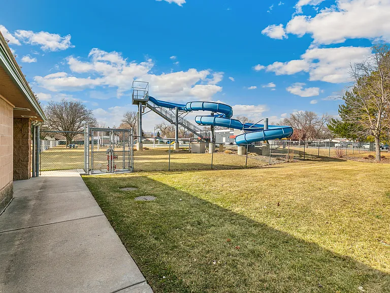 4510 Everett Ct — Photo 17