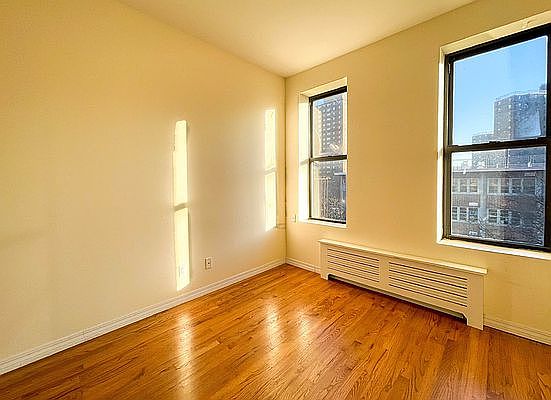 1st image of 241 Henry St #4D