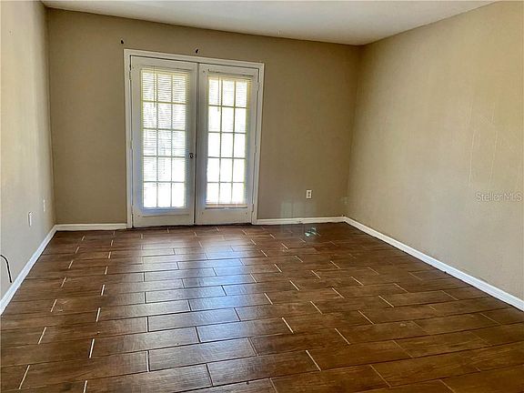 4th image of 4096 Dijon Dr #4096E
