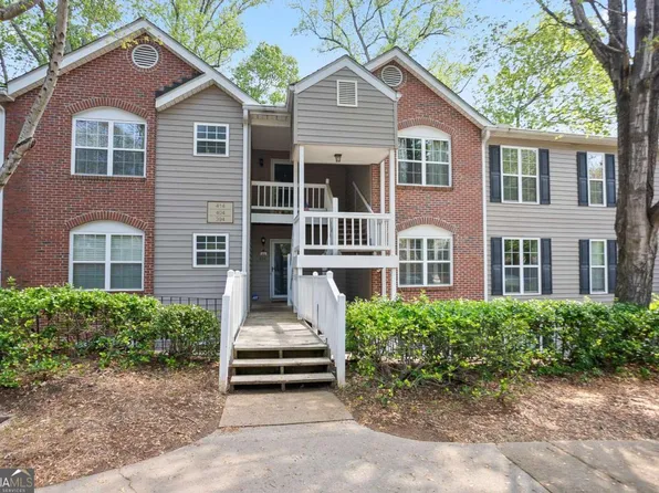 394 Teal Ct, Roswell, GA 30076