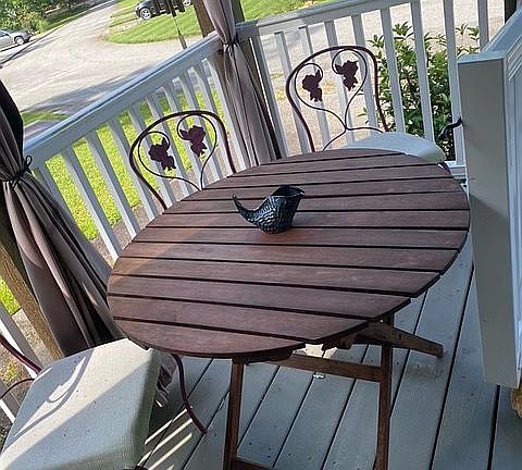 Front Porch w/ Vinyl Railing