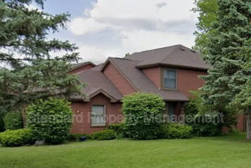 3 bed, 1.5 bath, 1020 sqft, $2,200 — Photo 1