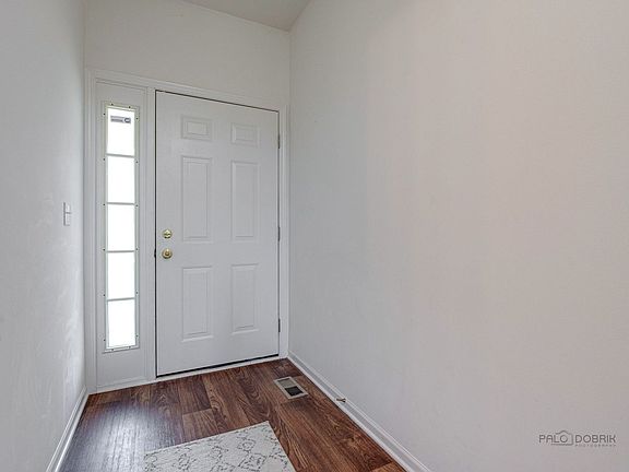 4th image of 2254 Daybreak Dr