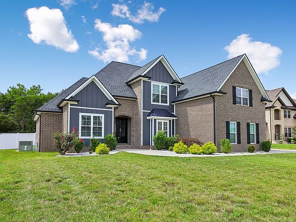 2nd image of 2614 Holly Springs Dr