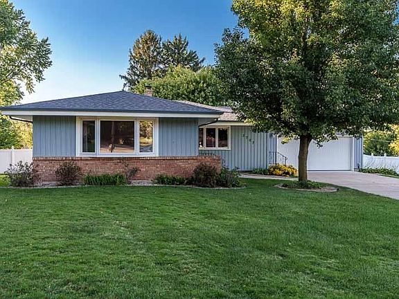 2nd image of 3707 Barlow Ct