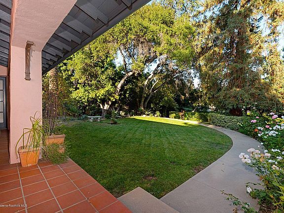 4th image of 4309 Woodleigh Ln