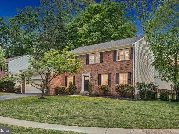 8407 Gambrill Ln, Springfield, VA 22153