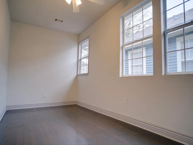 4422 General Pershing St — Photo 8