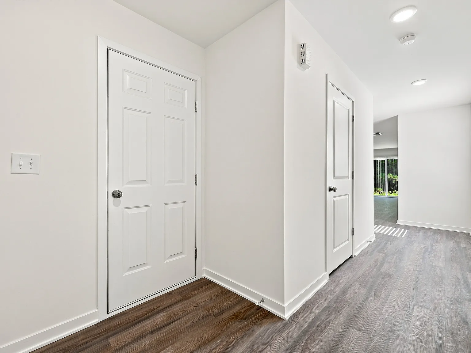 3 bed, 2.5 bath, 1712 sqft, $1,800 — Photo 4