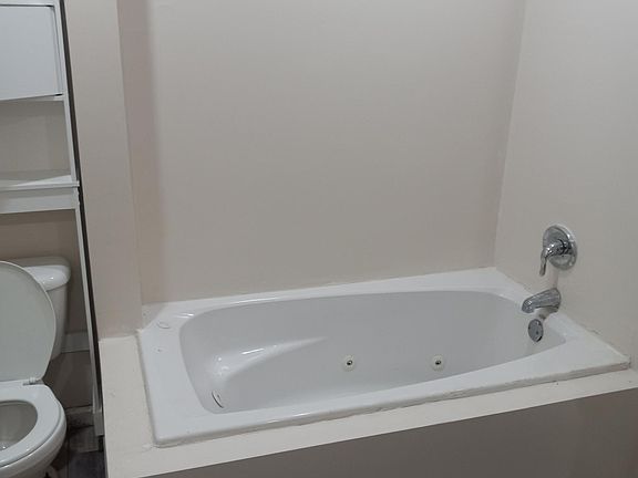 2nd image of 719 Myrtle Ave