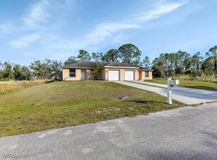 2205/2207 Wayne Ave S, Lehigh Acres, FL 33973