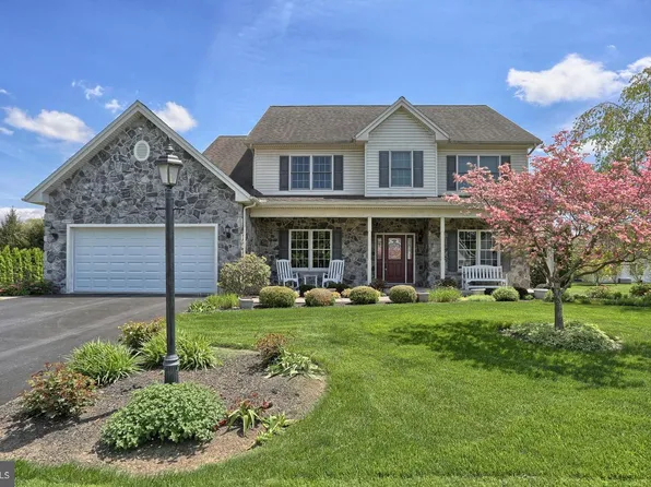 808 Victoria Ln #L-0032, Palmyra, PA 17078