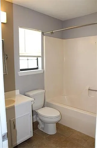 442 Cedar Ln — Photo 12
