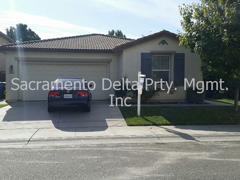 1st image of 2954 Holdrege Way