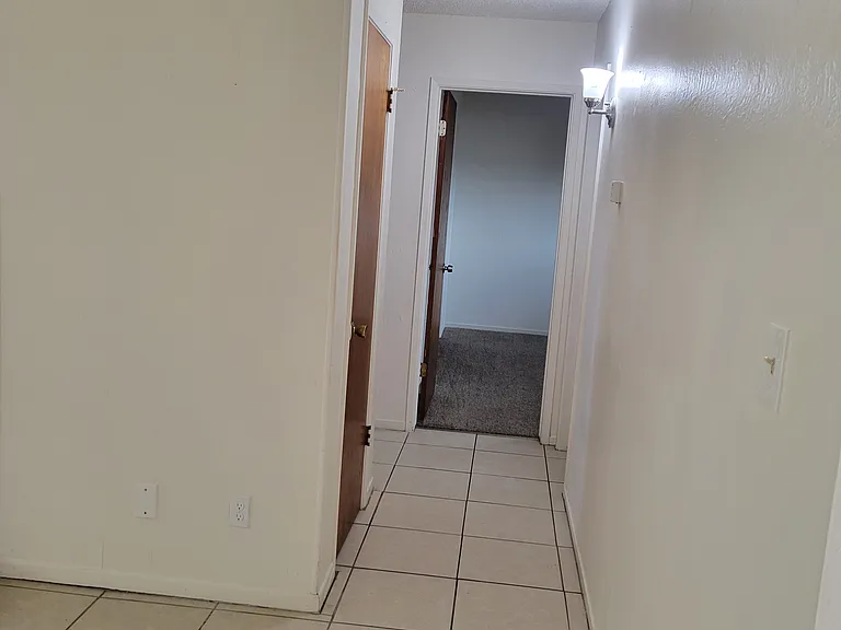 122 Quandt Pl #B — Photo 13