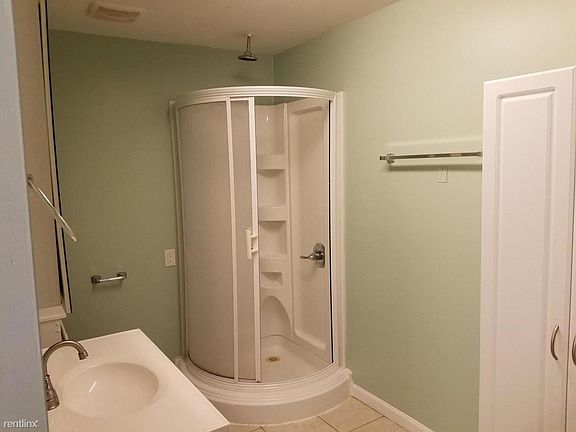 5th image of 201 S Swinton Ave APT A