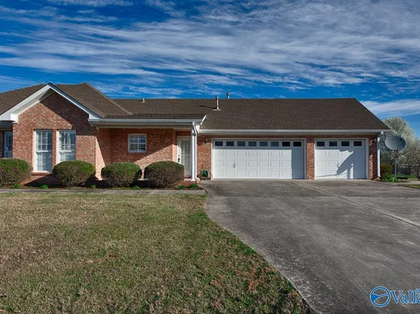 18194 Belmont Cir, Athens, AL 35613