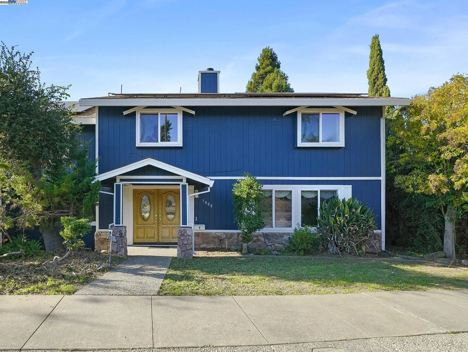 1800 Weir Dr photo 1