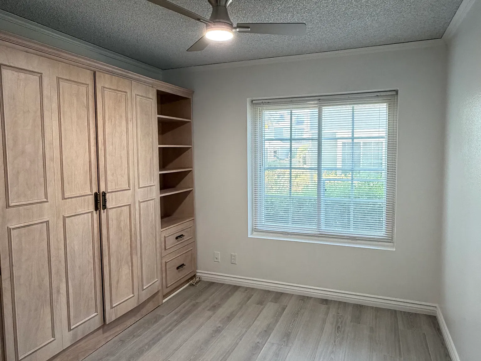 6616 Clybourn Ave — Photo 4